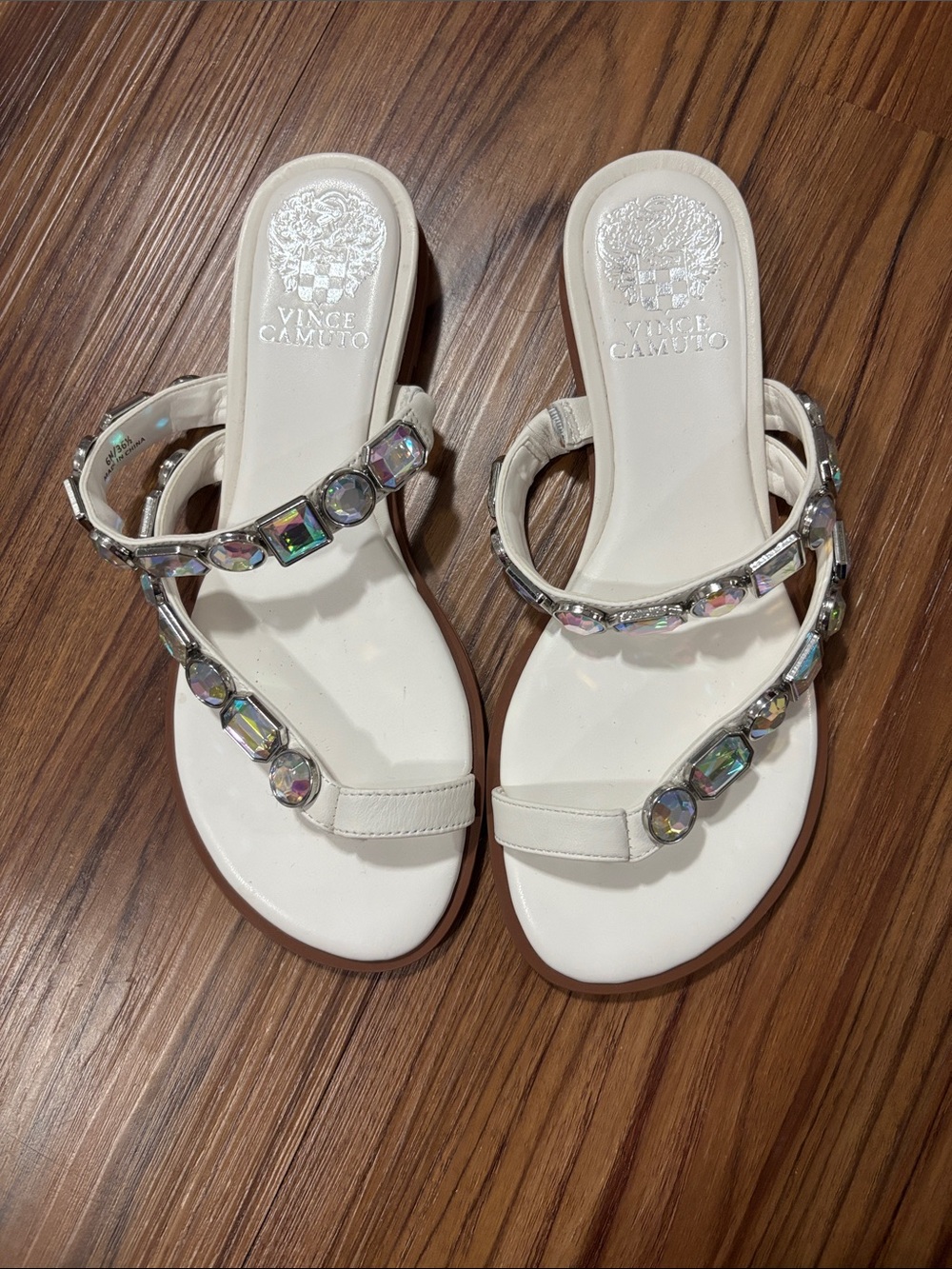 Vince Camuto White Ambridil White Leather Sandals